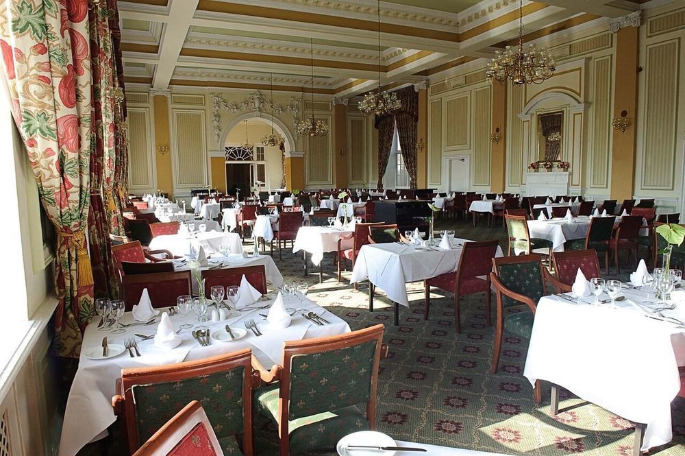 Peebles Hydro Hotell Eksteriør bilde